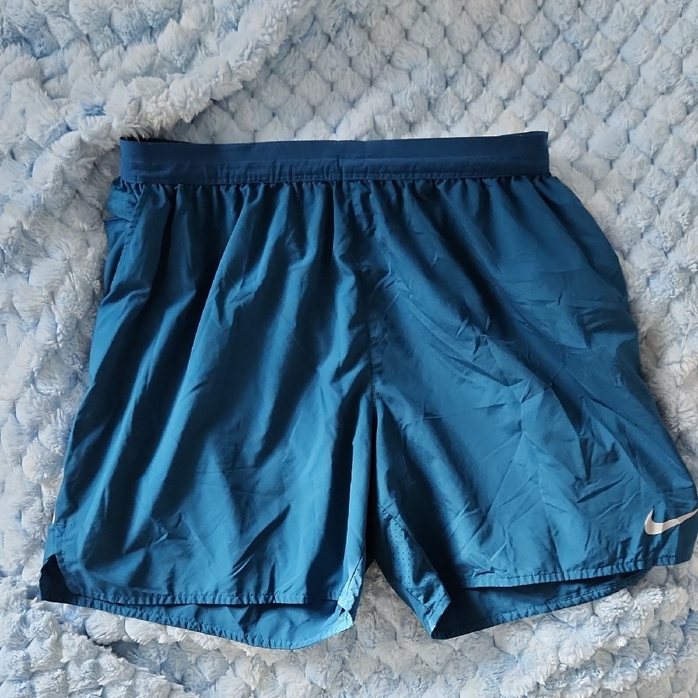 Nike Running Shorts - Large (34-36) x 7"